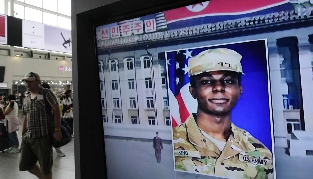 بعد طرده من كوريا الشمالية… الجندي الأميركي ترافيس كينغ في عهدة الولايات المتحدة 