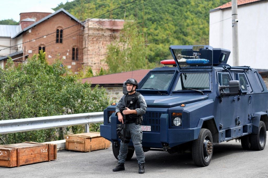 تبادل لإطلاق النار في كوسوفو ومقتل شرطي وإصابة آخر